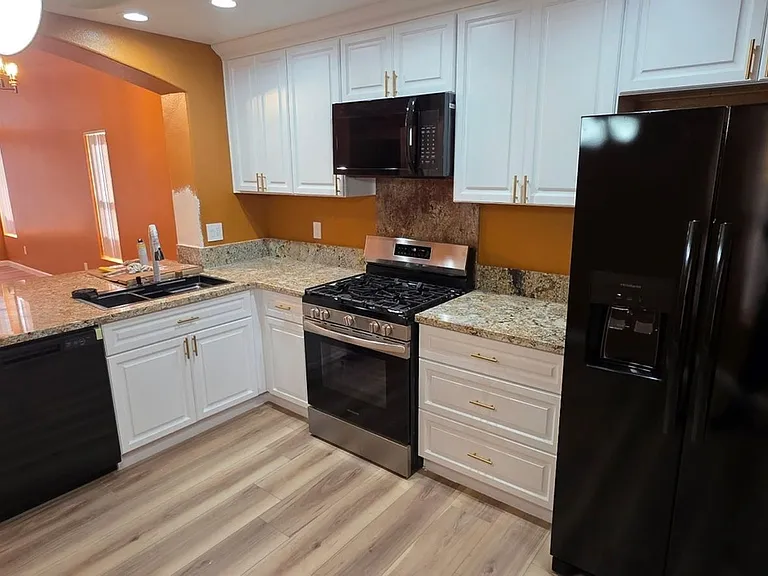 4216 Fino Cir — Photo 12