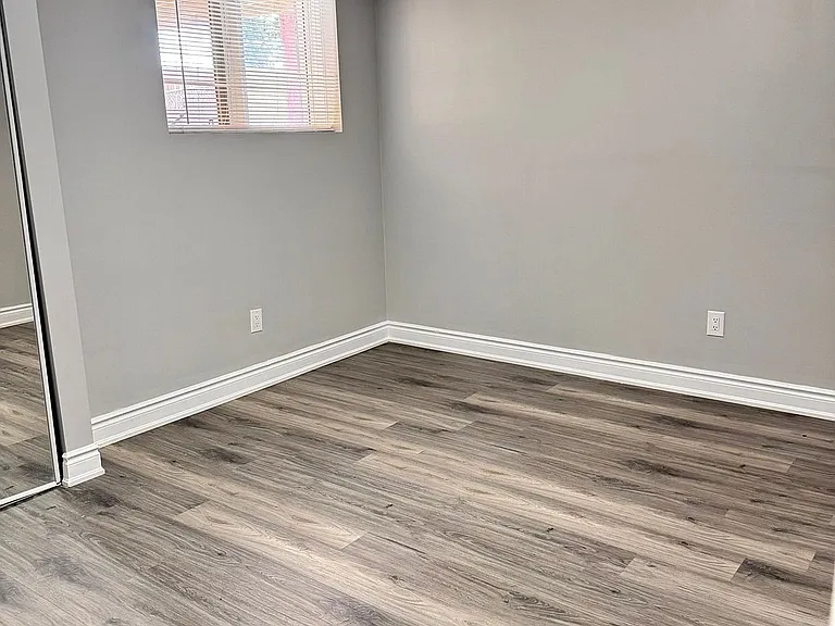 4 Gollop Cres — Photo 8