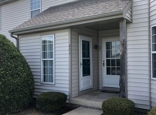 303 Chesterfield Ct #1, Bourbonnais, IL 60914