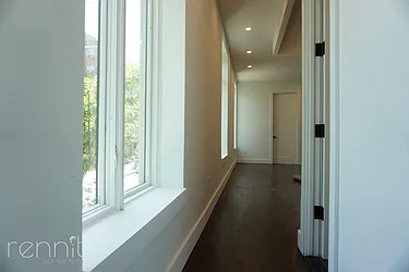 Rented by Rennit Inc.