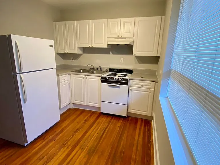 Andrews Court — Photo 18