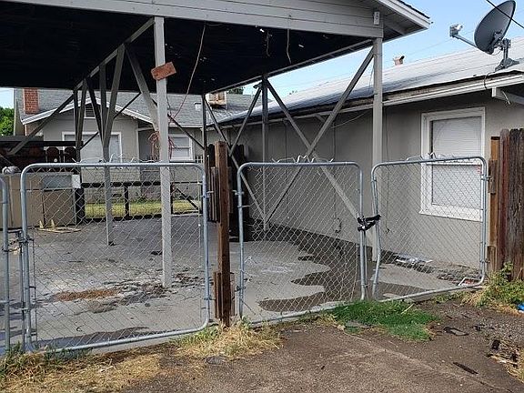 3rd image of 4591 E Illinois Ave