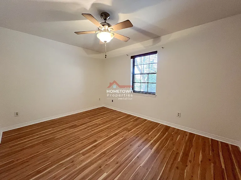 2505 Semoran Dr — Photo 9
