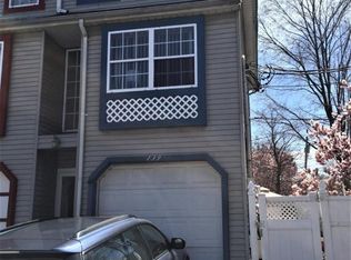 139 Mariners Ln, Staten Island, NY