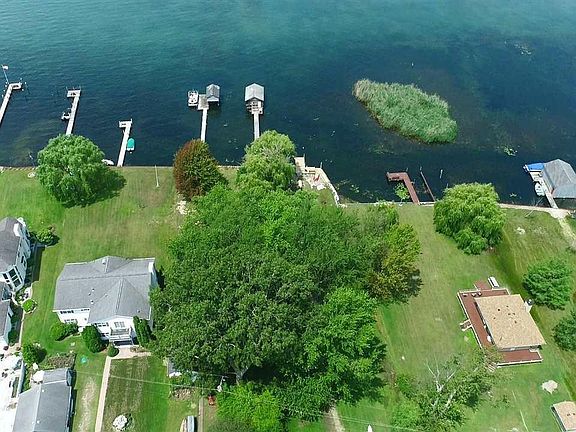 4th image of 3842 Middle Channel Dr
