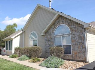 6144 NE Kensington Dr, Lees Summit, MO 64064