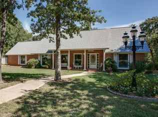 1002 Yvonne Dr, Joshua, TX 76058