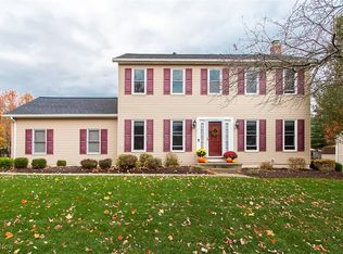 140 Hartford Dr, Medina, OH 44256