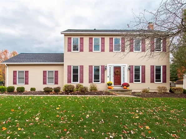 140 Hartford Dr, Medina, OH 44256
