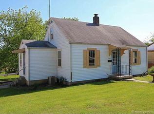 1102 Ridgeway St, Ste Genevieve, MO 63670