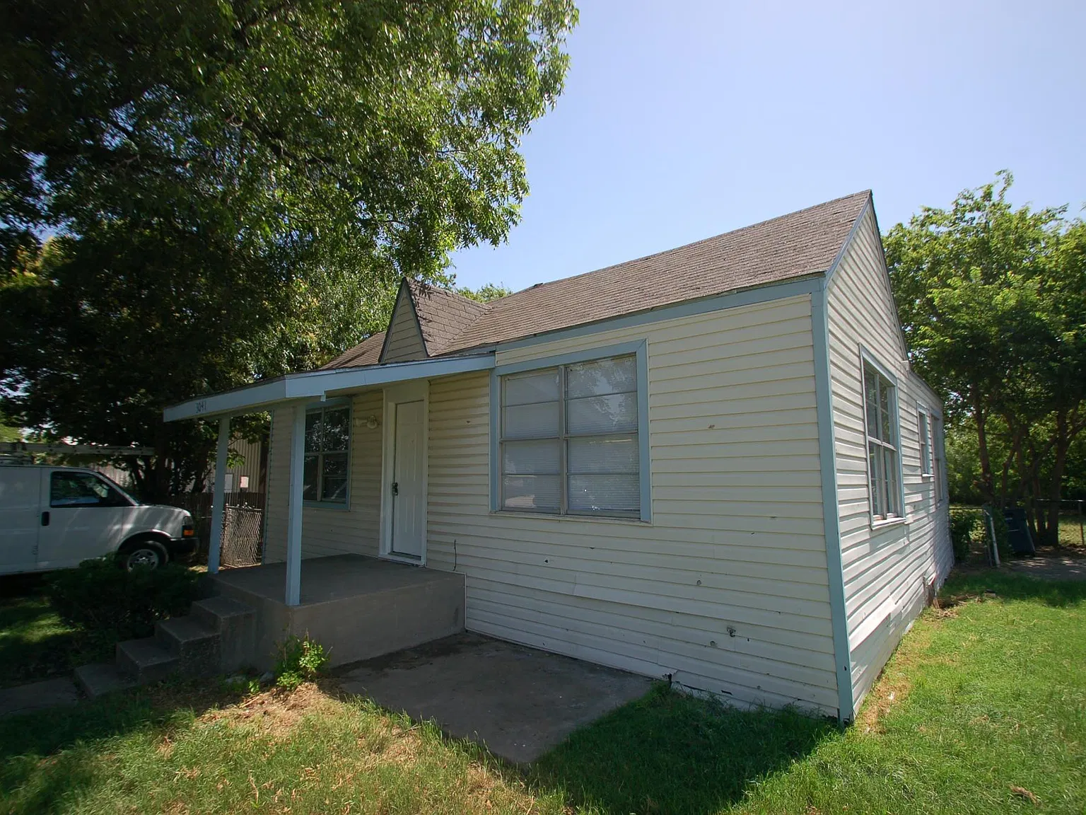 2 bed, 900 sqft, $995 — Photo 3