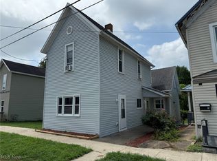 5 S 2nd St, Dennison, OH 44621