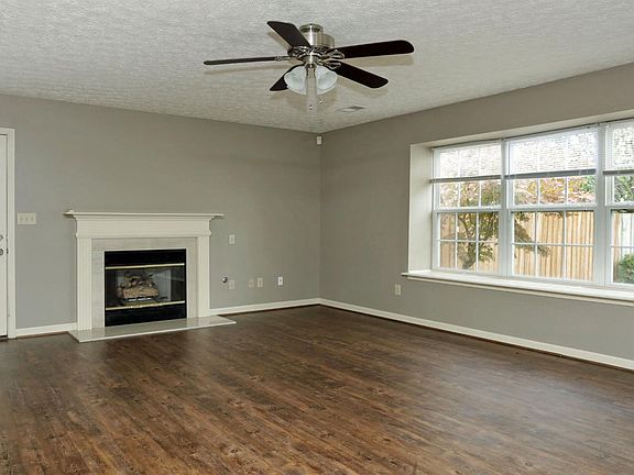 4th image of 1232 Melody Ln