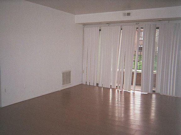 2nd image of 7577 Margate Ct APT 4