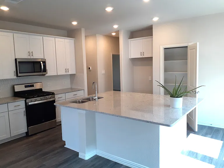 3720 Cisco Dr — Photo 7