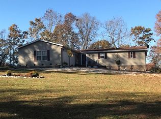 557 Bluff Rd, Big Sandy, TN 38221