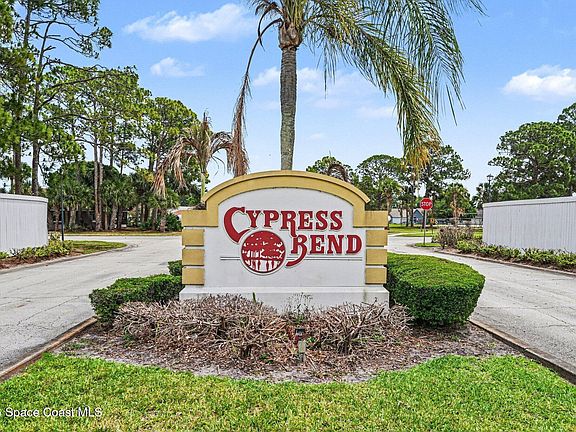 2nd image of 1307 Cypress Bend Cir