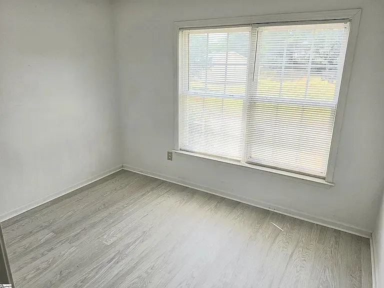 617 Golden Springs Ln — Photo 15