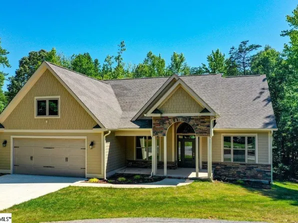 106 Mallard Dr, Columbus, NC 28722