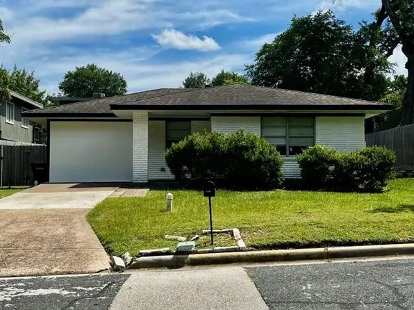 1409 20th St, Huntsville, TX 77340