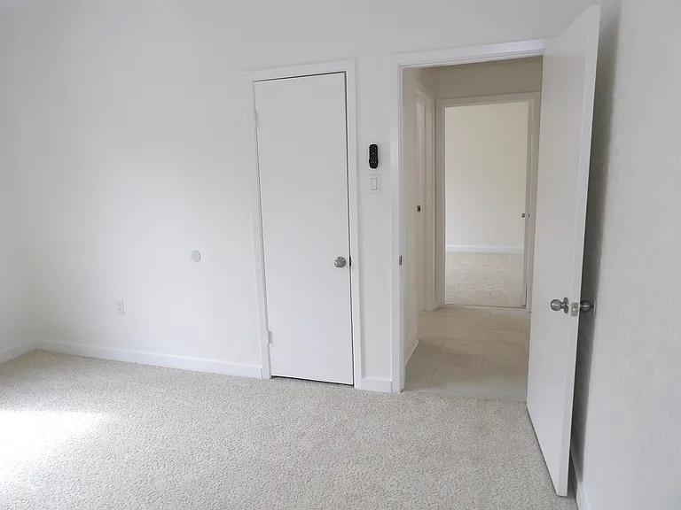 3219 Lee St — Photo 12