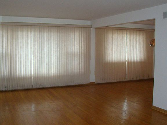 5th image of 57 Rosewood Ln
