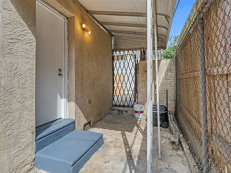 1933 Palethorp St — Photo 17