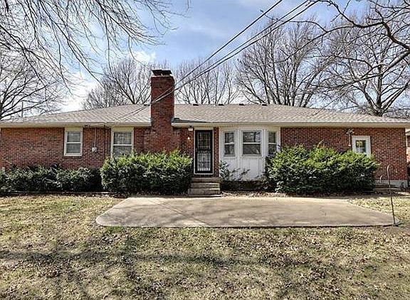 5th image of 9035 Newton Dr