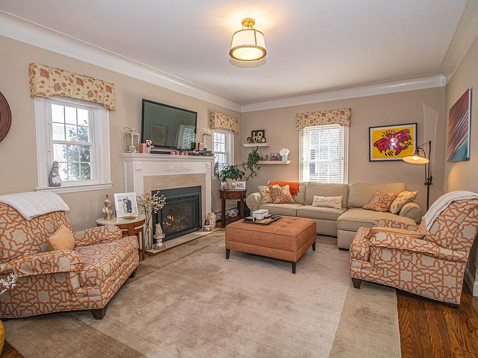 344 Plymouth Ave, Brightwaters, NY 11718 Zillow