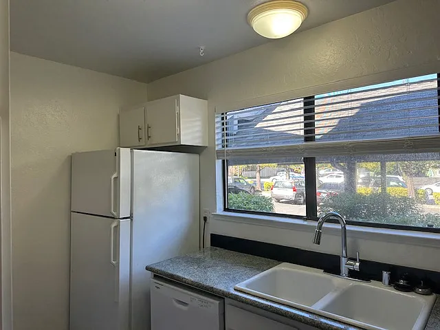 1200 Capitola Rd #5 — Photo 2