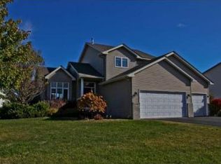 22128 Red Oak Dr, Rogers, MN 55374