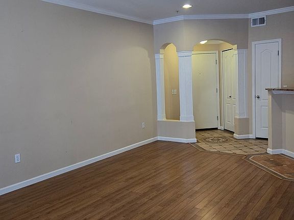 5th image of 1701 E Colter St Unit 222