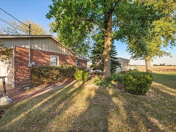 3rd image of 107 N Homer Ln