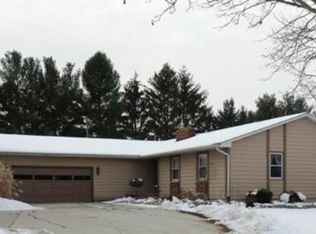 116 Ridge Rd, Quincy, MI 49082