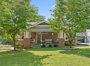 220 Hillcrest Ave, Chattanooga, TN 37411