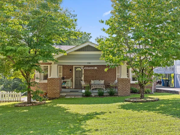 220 Hillcrest Ave, Chattanooga, TN 37411