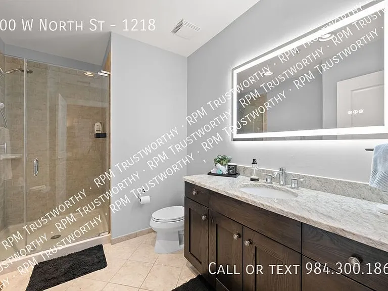 400 W North St #1218 — Photo 26