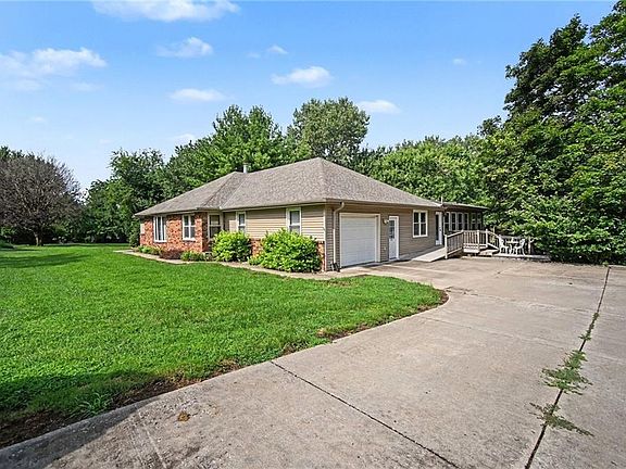 4th image of 5408 Osage Dr