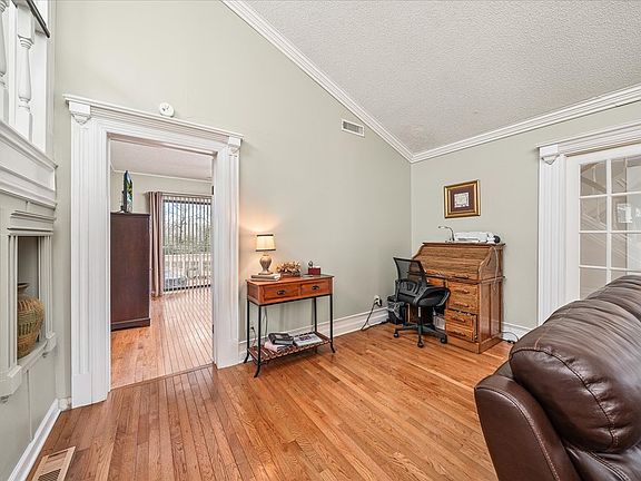 5th image of 7000 Big Horn Dr APT C16