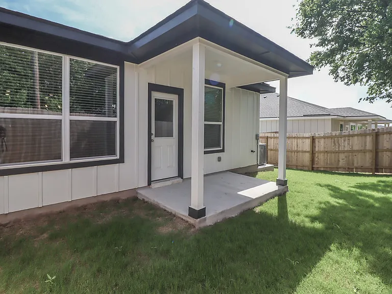 618 Campus St #1 — Photo 33