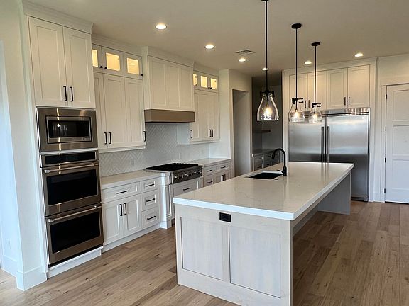 4th image of 3362 S Walnut Canyon Dr