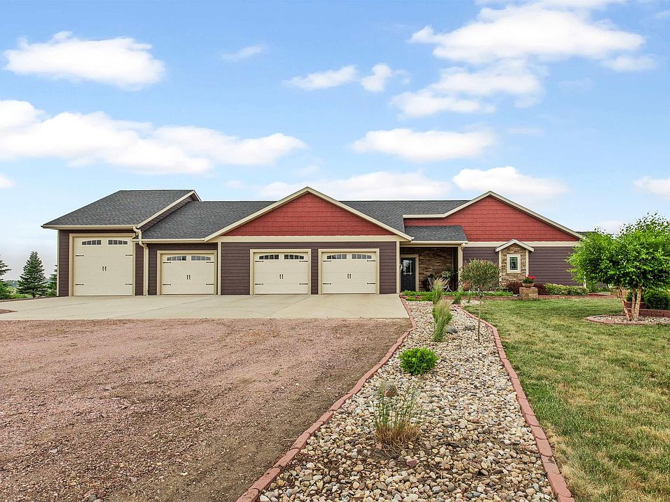26177 Sunset Bluff Dr, Canistota, SD 57012 MLS 22303906 Zillow