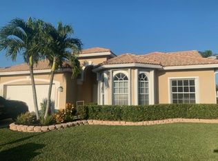 9288 Cove Point Cir, Boynton Beach, FL 33472