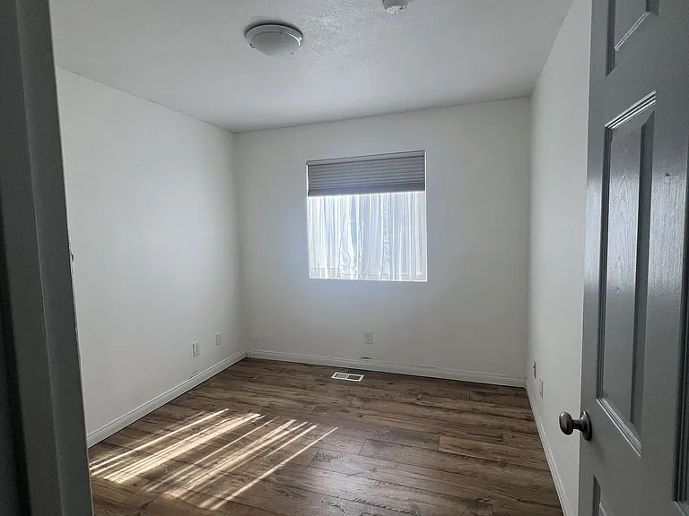 6103 N Stevens St — Photo 19