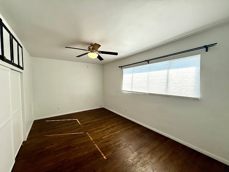 South Facing Bedroom 2