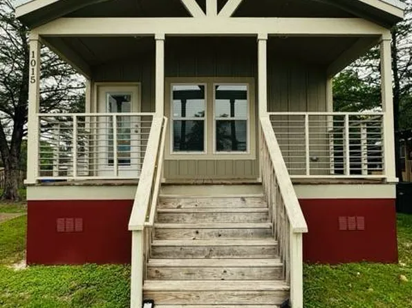 1015 Ashberry Ave, New Braunfels, TX 78130