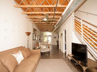 1305 E 6th St APT 9, Austin, TX 78702