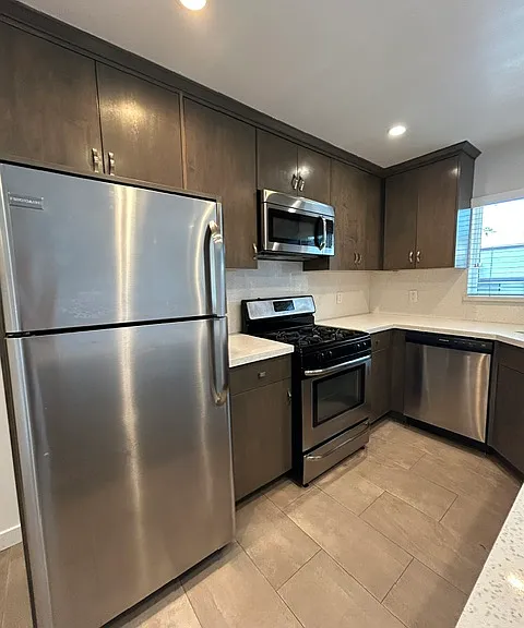 6337 Primrose Ave #9 — Photo 8