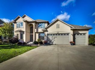 7247 Yuma Ct N, Maple Grove, MN 55311