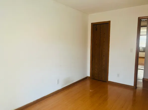 38 Stuyvesant Avenue image 6 of 13